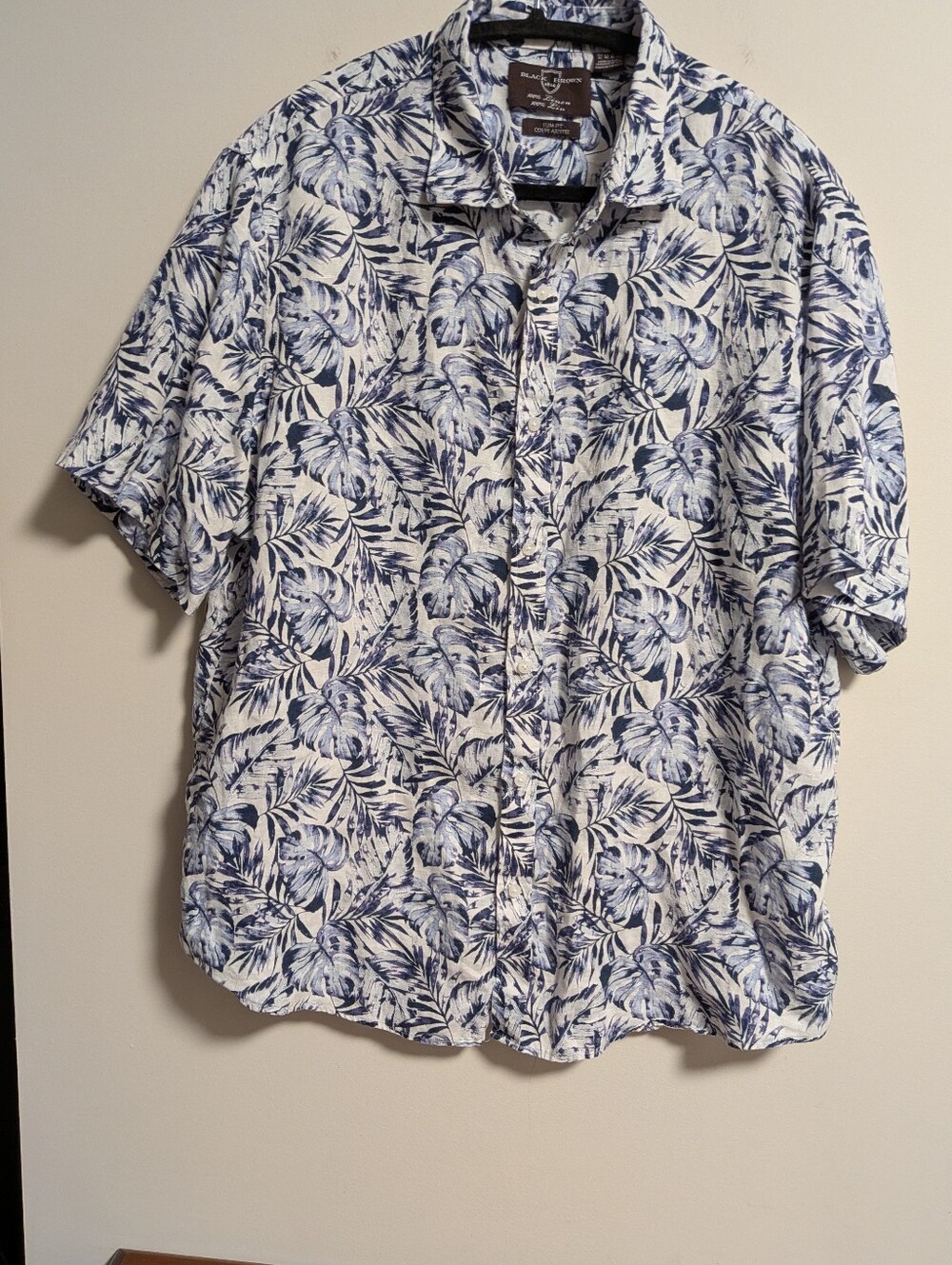 Tommy Bahama White and Purple Blue Tropical Print Short-Sleeve Button-Down Shirt